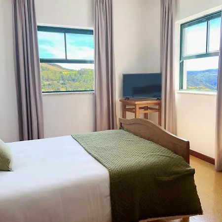 Vinhais Hotel Отель Виньяйш