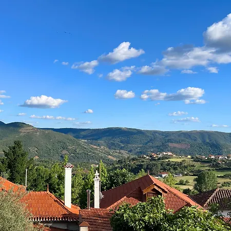 Отель Vinhais Hotel Виньяйш