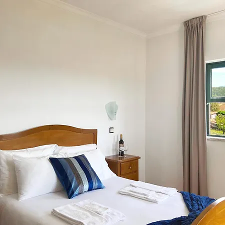 Vinhais Hotel Отель